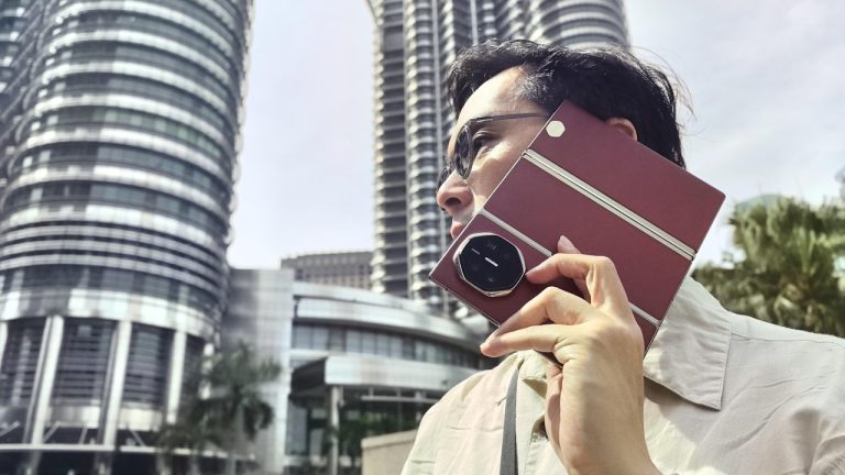 華為 Mate XT三折屏手機港版試玩｜價格驚喜揭曉！吉隆坡發布會全程直擊｜科技玩物