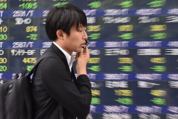 「亞太股市反彈強勢!日股早段暴漲1700點,韓股上揚1.8%」