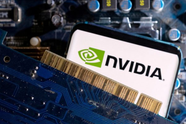 「中資科技企業提前儲備數十億美元Nvidia H20芯片,美國出貨限制來臨」