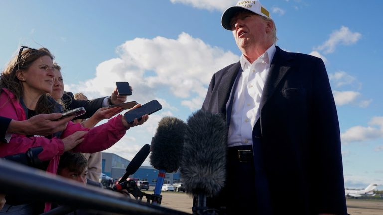 「特朗普稱與習近平通話