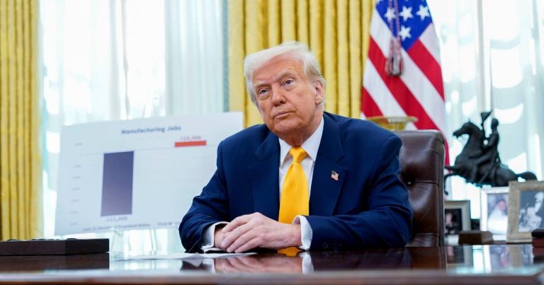 特朗普擬裁情報部門數千人