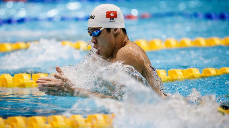 麥世霆200蛙港績破紀錄 奪得世大運決賽門票